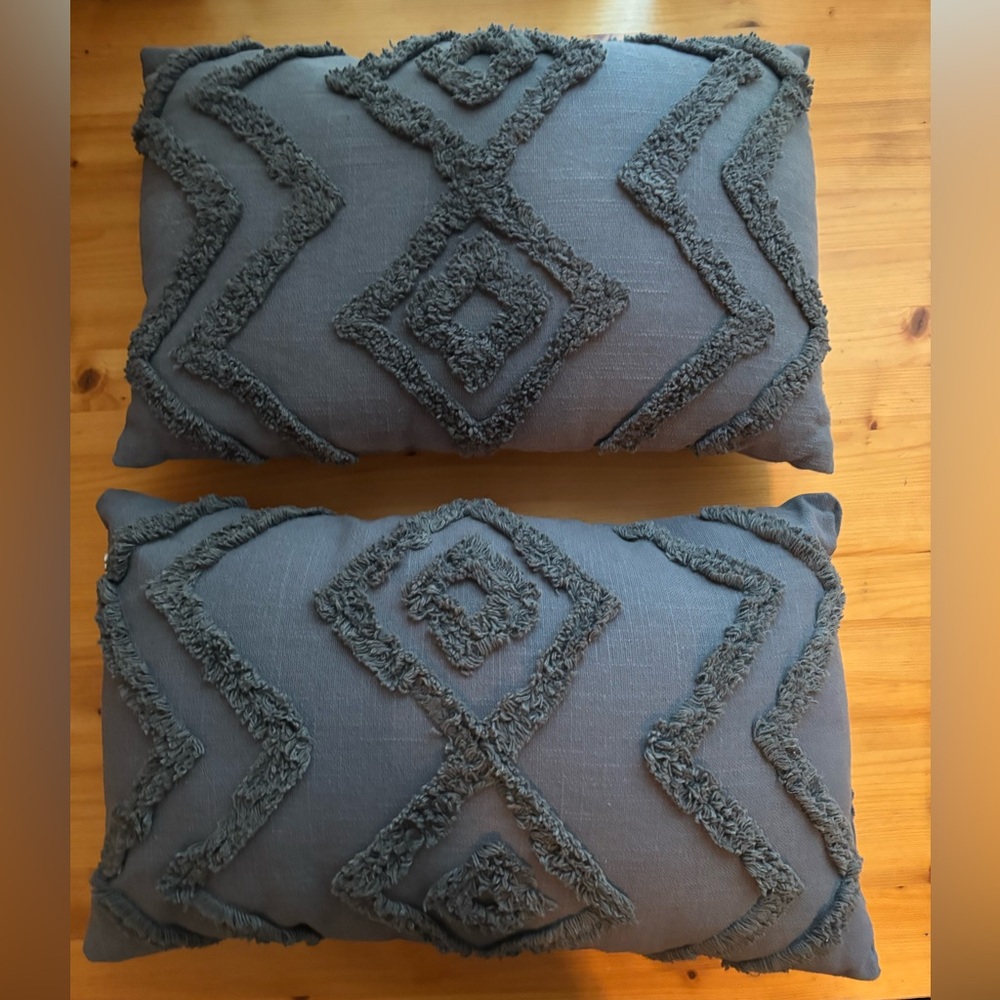 Decorative Throw Pillows